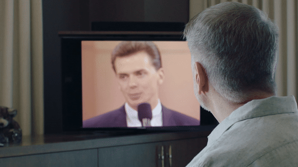 “Cashing Out” Examines an Investment Strategy That Profited from AIDS Deaths